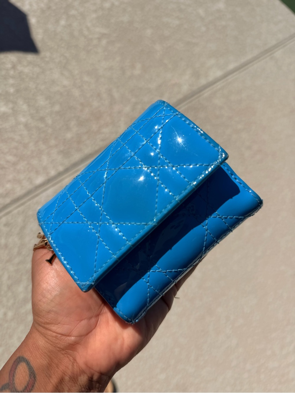 Christian Dior Lady Dior Cannage Patent Leather Turquoise Wallet - Picture 16 of 16